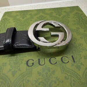 Gucci Belt with Interlocking G buckle Variation black Gucci signature leather